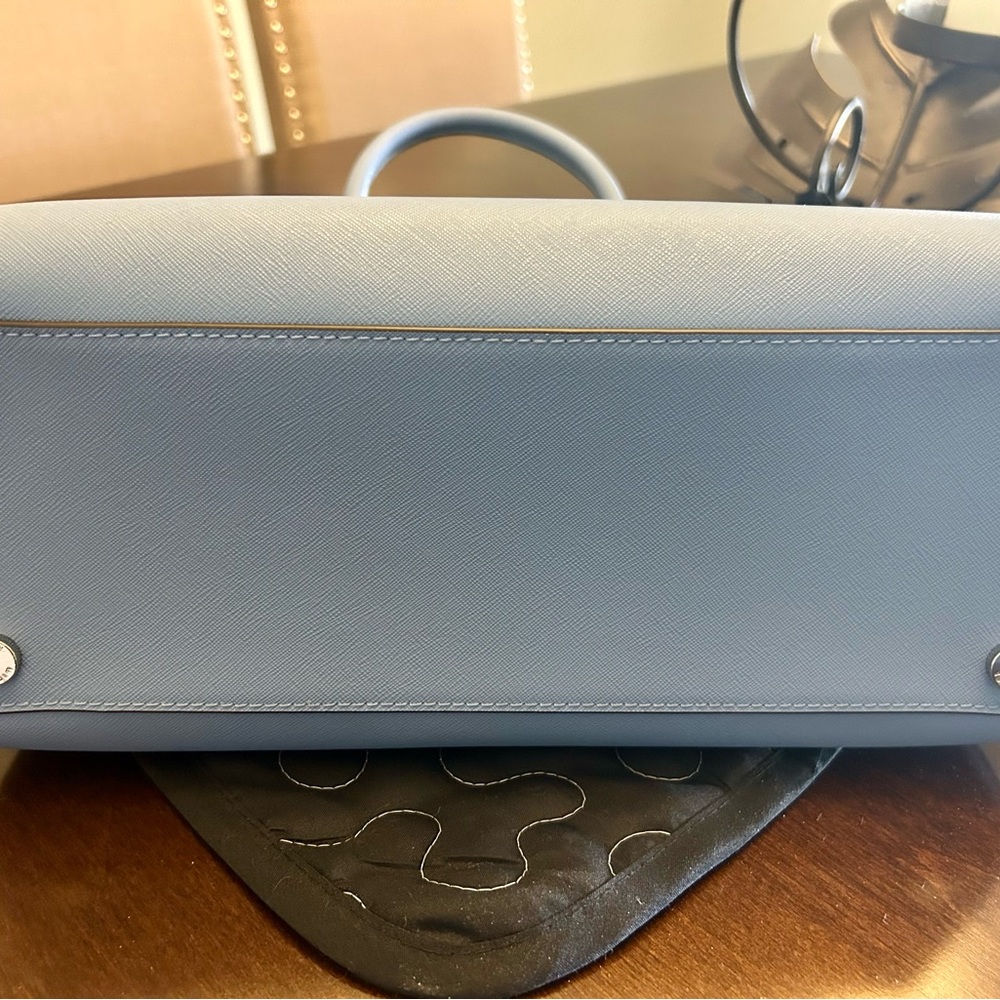 Michael Kors Ciara Large Leather Satchel in French Blue & silver tone hardware - Picture 5 of 11